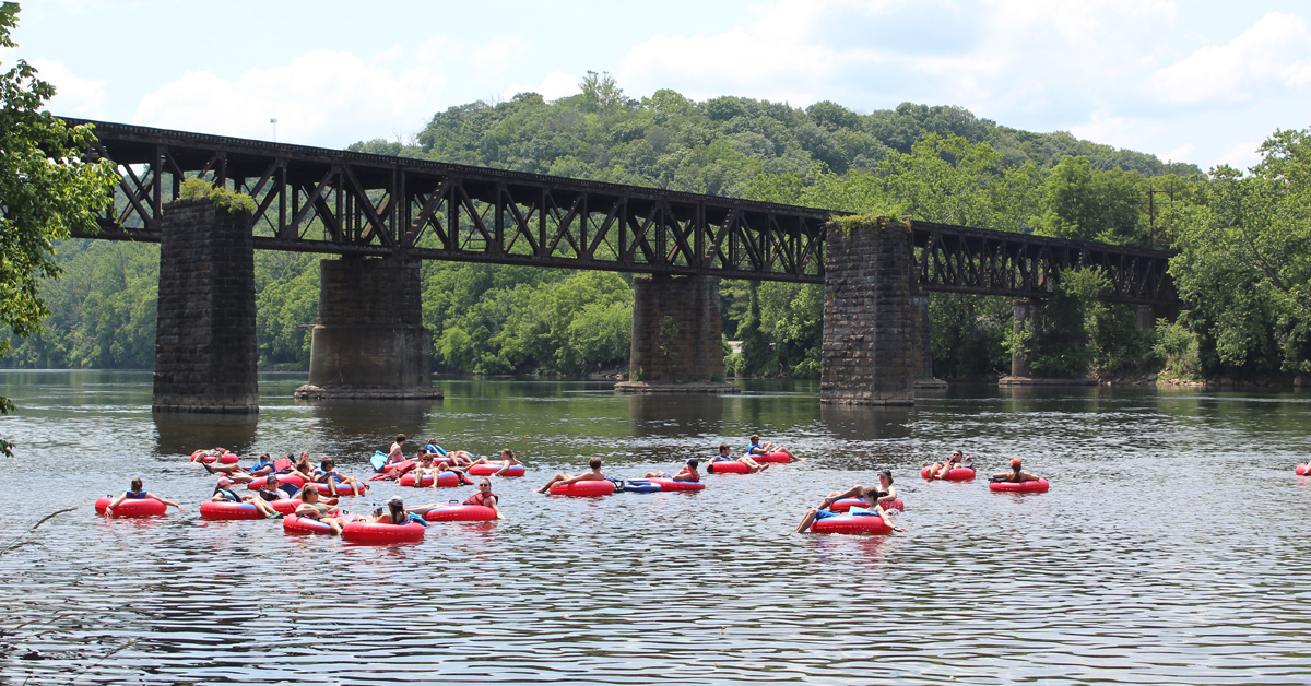 Summer Interns Explore Virginia's New River Valley